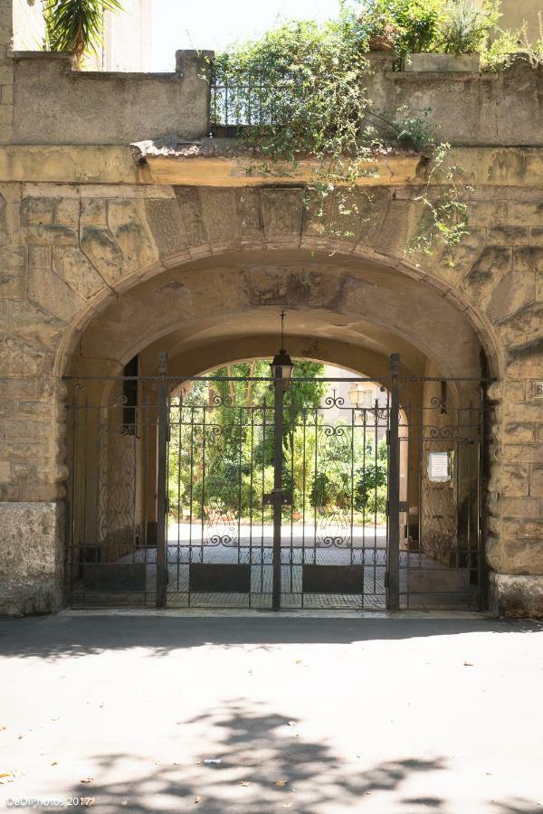 Casa Vacanze "Il Vaticano A 2 Passi" Roma Exterior foto